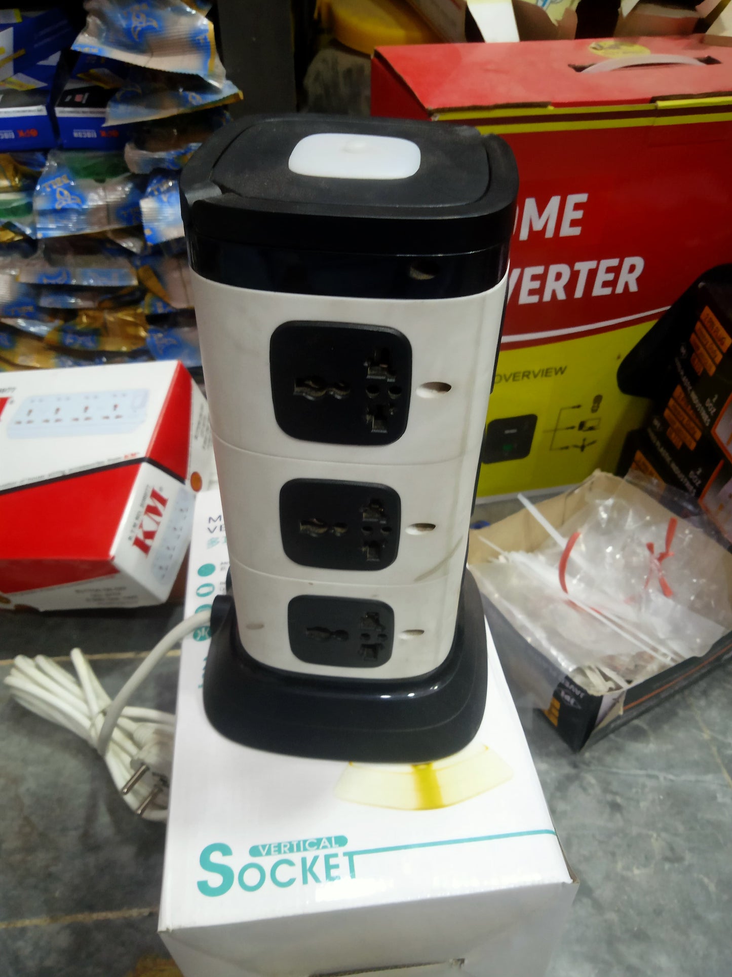 Multi Switched Vertical Socket