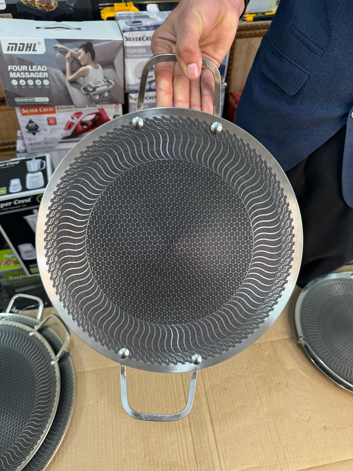 Different sizes honeycomb lesser coating tawa