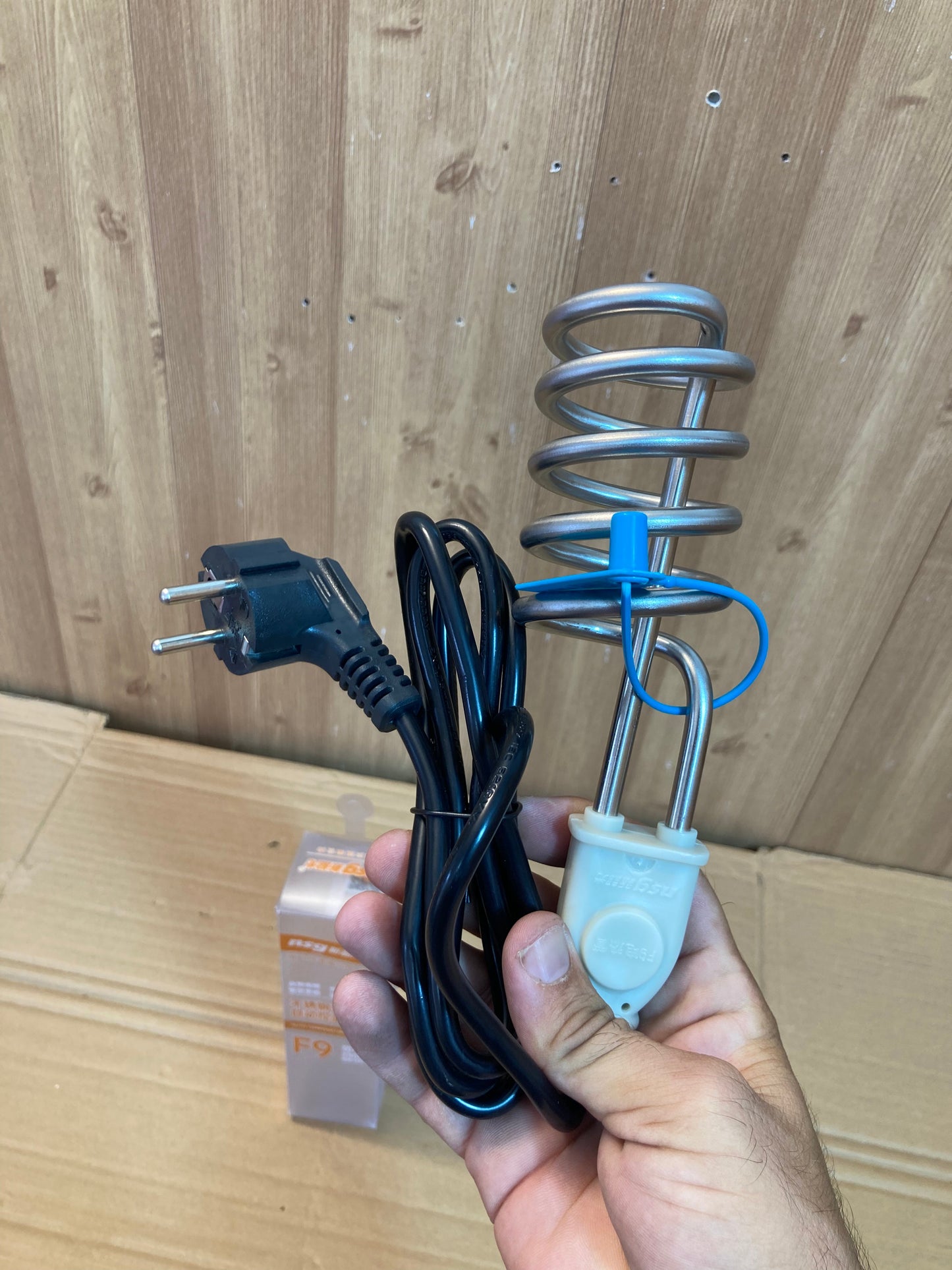 F9 Electric water  Heating Rod with Automatic Temperature Control 2500W